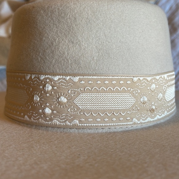 Lack of Color | The Sierra - Picture 7 of 8